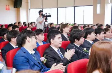 上海田家炳中学国际部2023届毕业典礼