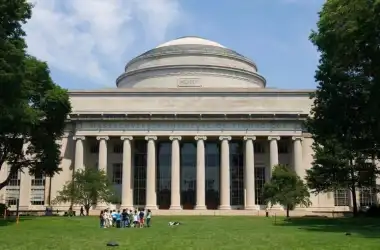 MIT新生数据出炉！国际生录取率仅2%！标化满分是标配！